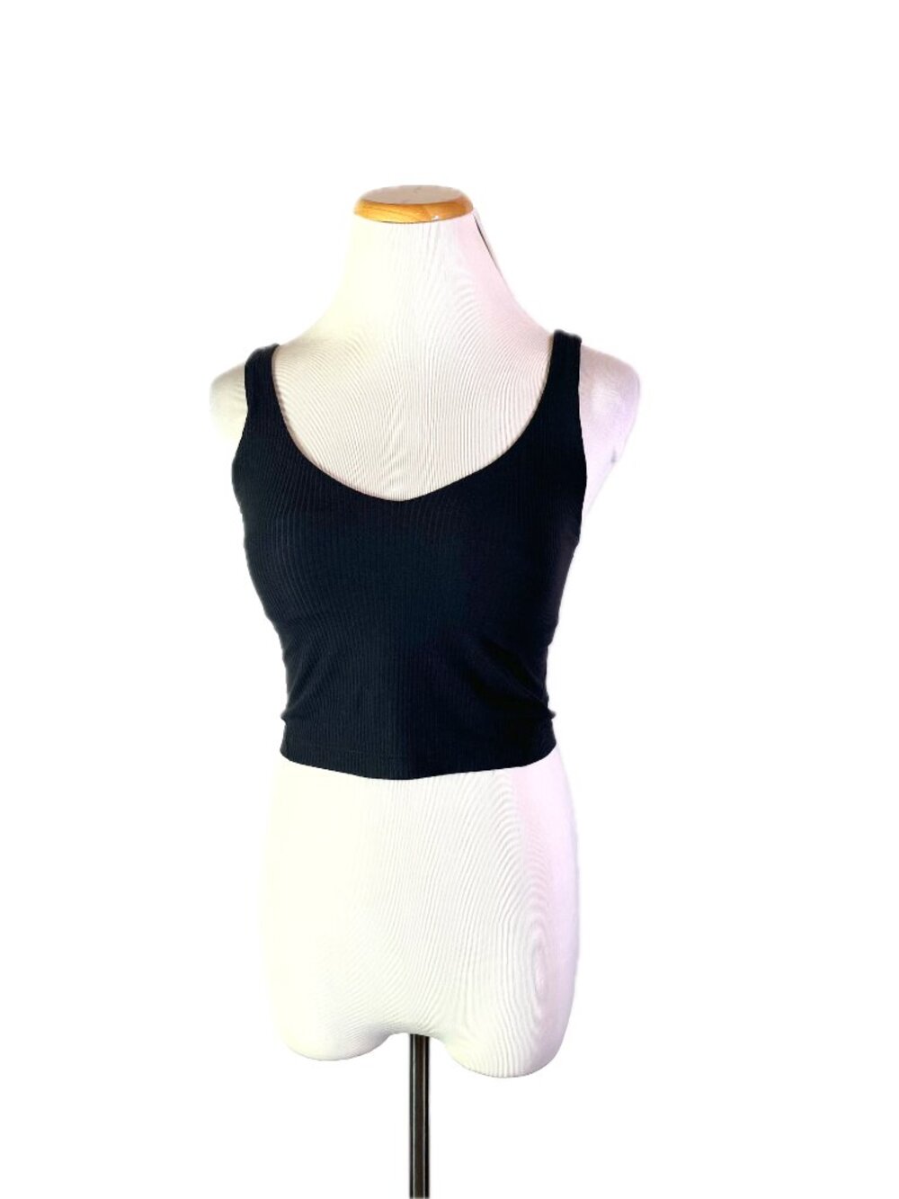 Lululemon Size 4 Black Align Ribbed Tank Top Built in Wireless Bra W1DVLS